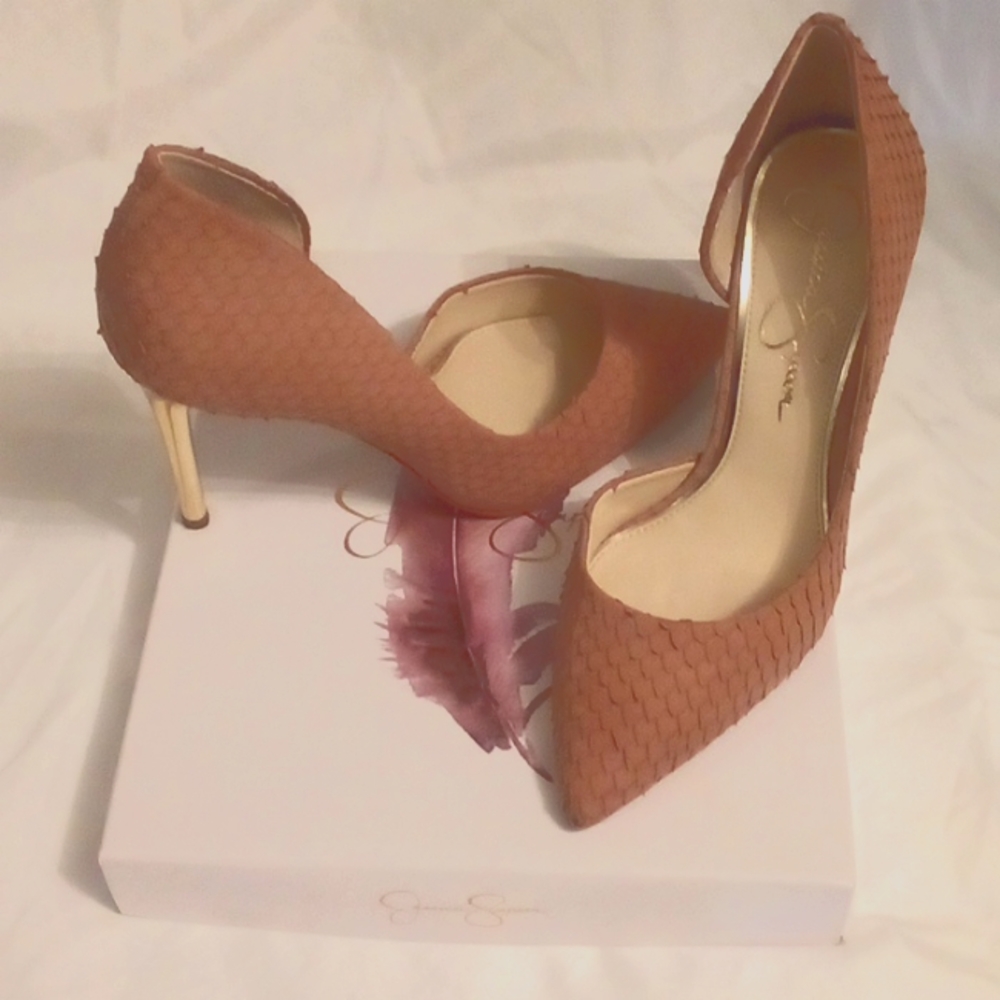 Jessica Simpson Size 8m and nude/tan color